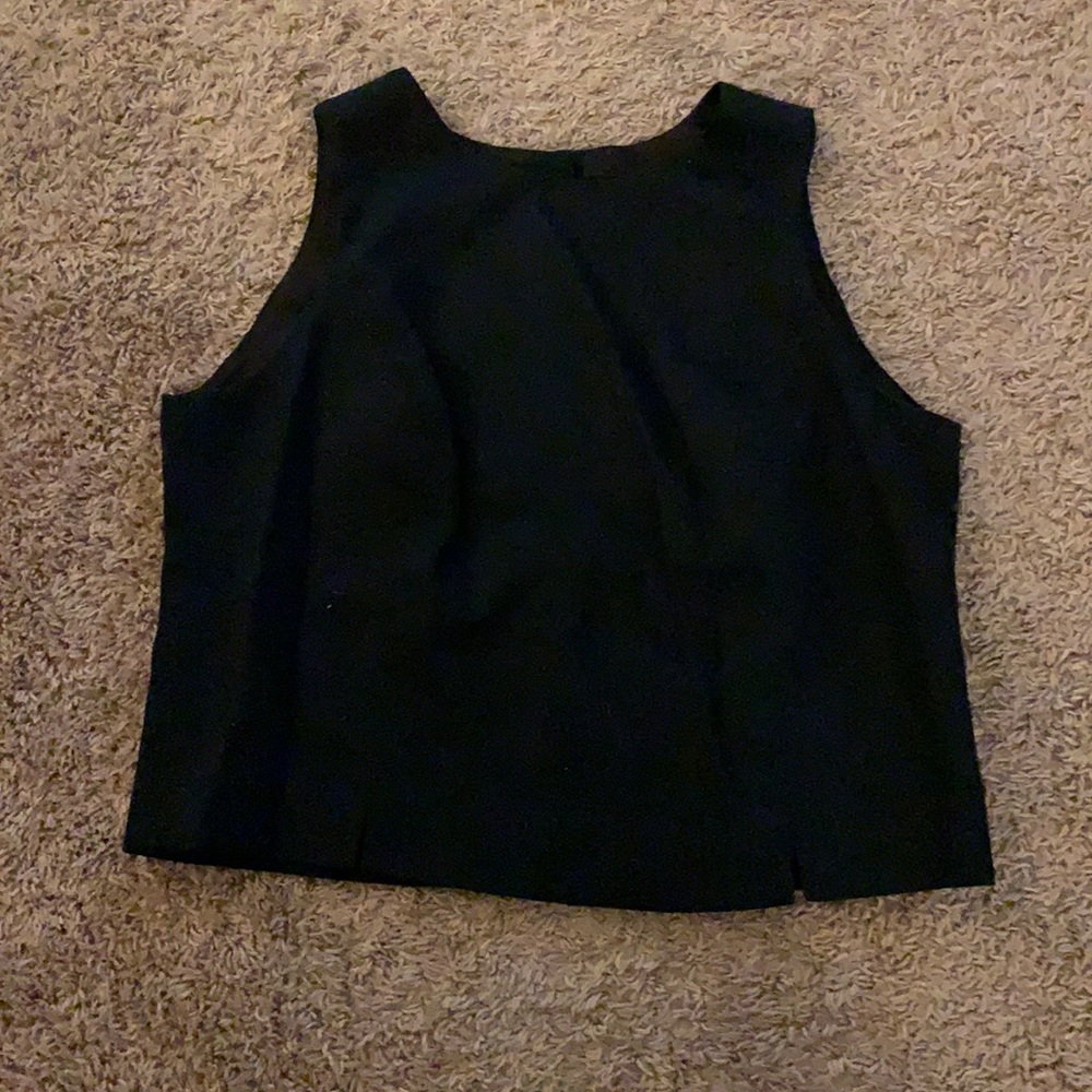 Fitted Black crop top